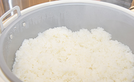写真:炊き立てごはん